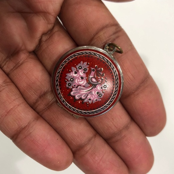 Michaela Frey Vintage Enamel Locket Pendant - Picture 2 of 6